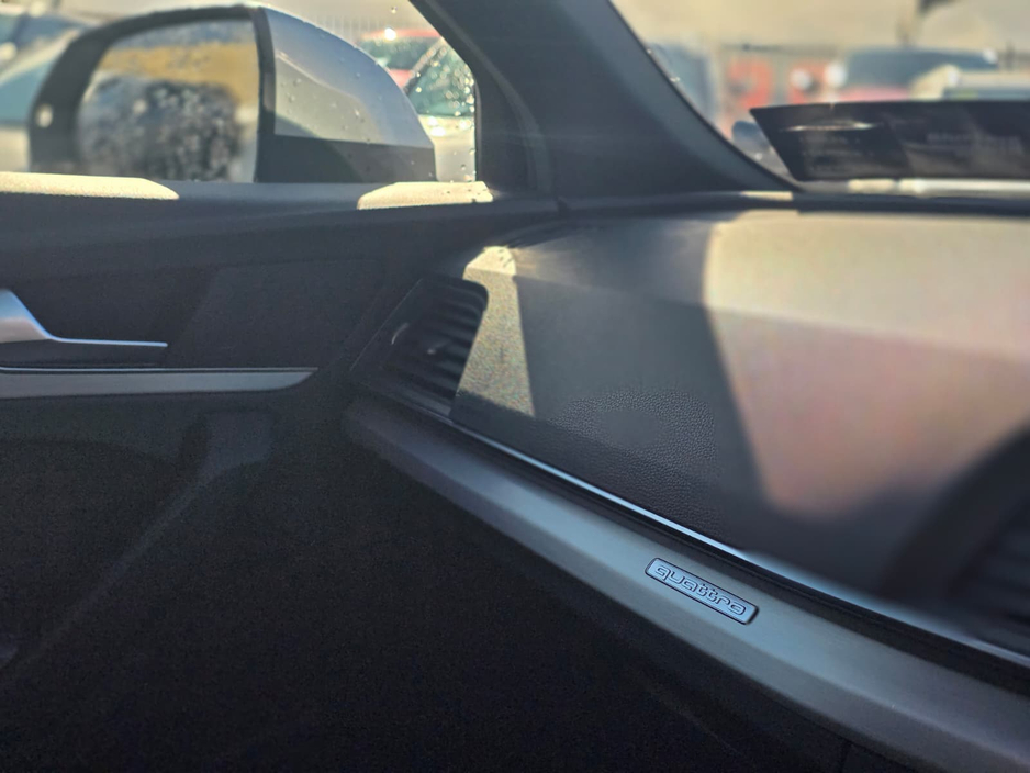 2019 Audi Q5 - image 18