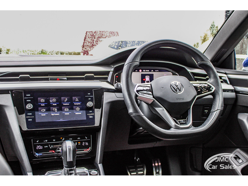 2022 Volkswagen Arteon - image 32