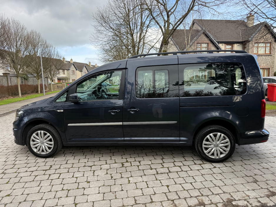 2017 Volkswagen Caddy - image 7