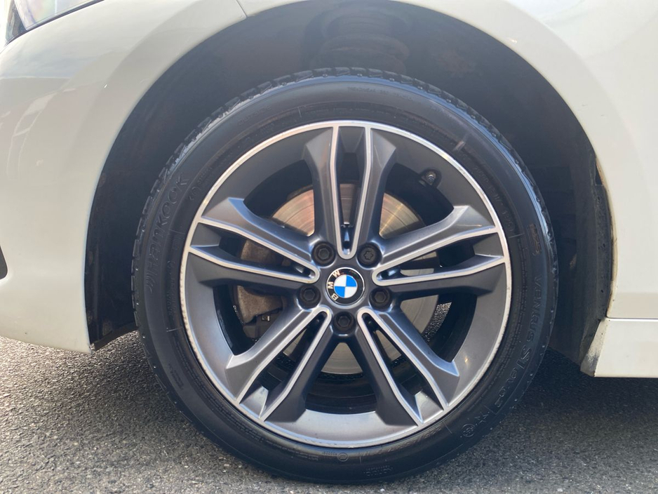 2021 BMW 1 Series - image 5