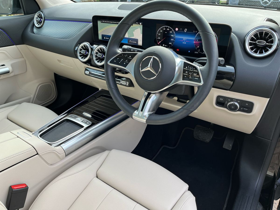 2025 Mercedes-Benz GLA Class - image 8