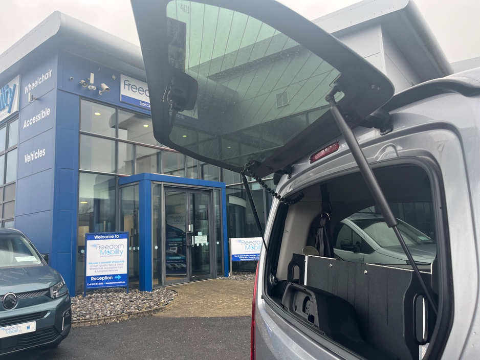 2024 Citroen Berlingo - image 23