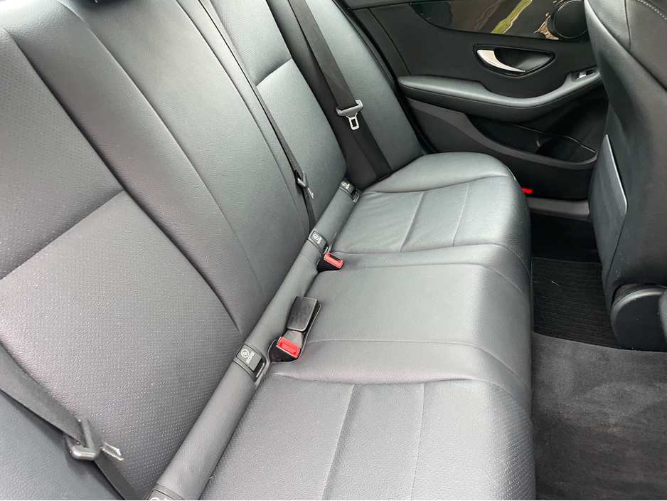 2016 Mercedes-Benz C Class - image 17