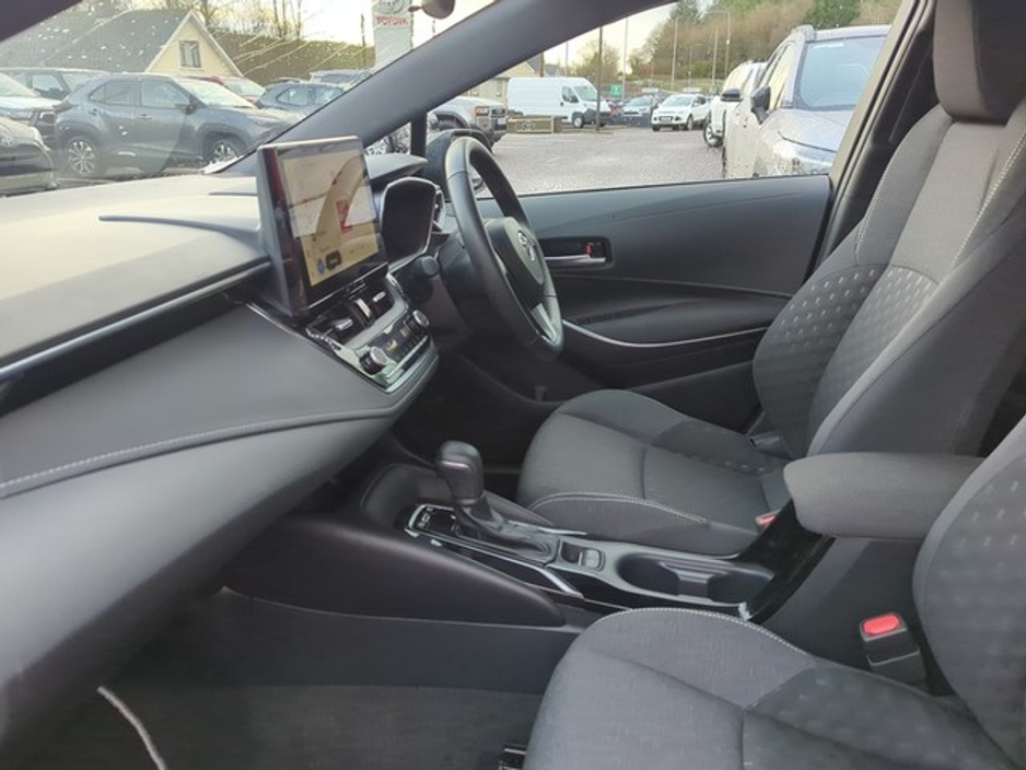 2025 Toyota Corolla COROLLA HB LUNA €30,000