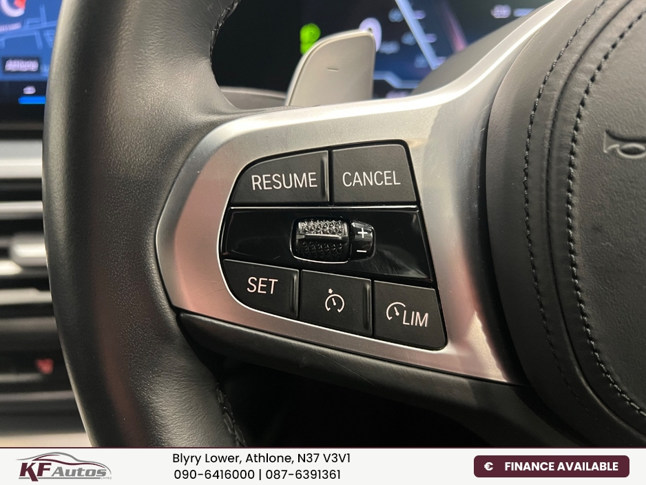 2023 BMW 3 Series - image 26