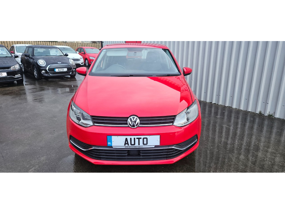 2017 Volkswagen Polo - image 3