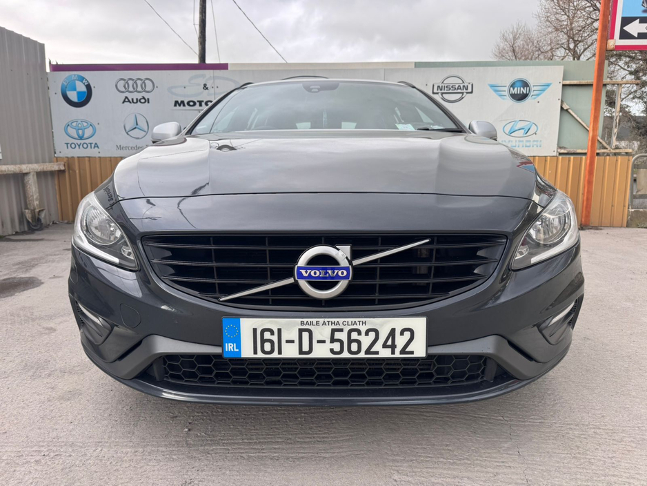2016 Volvo V60 - image 6