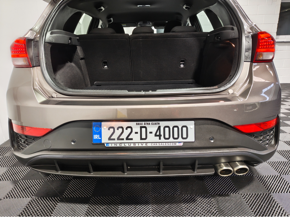 2022 Hyundai i30 - image 5