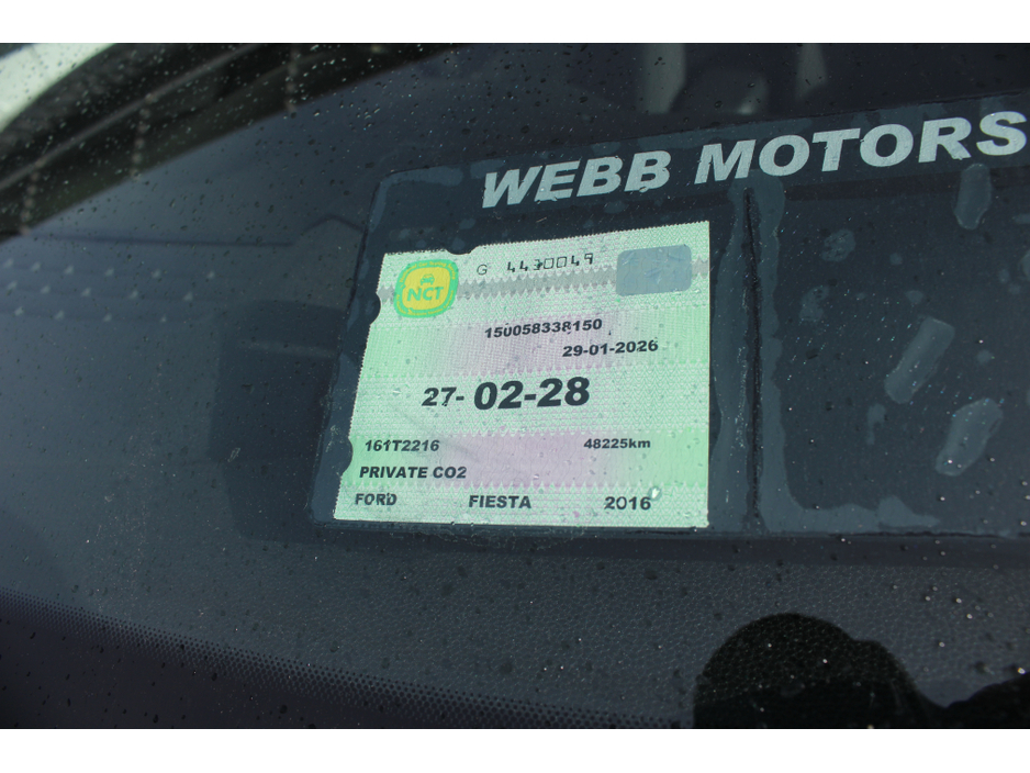 2016 Ford Fiesta - image 12