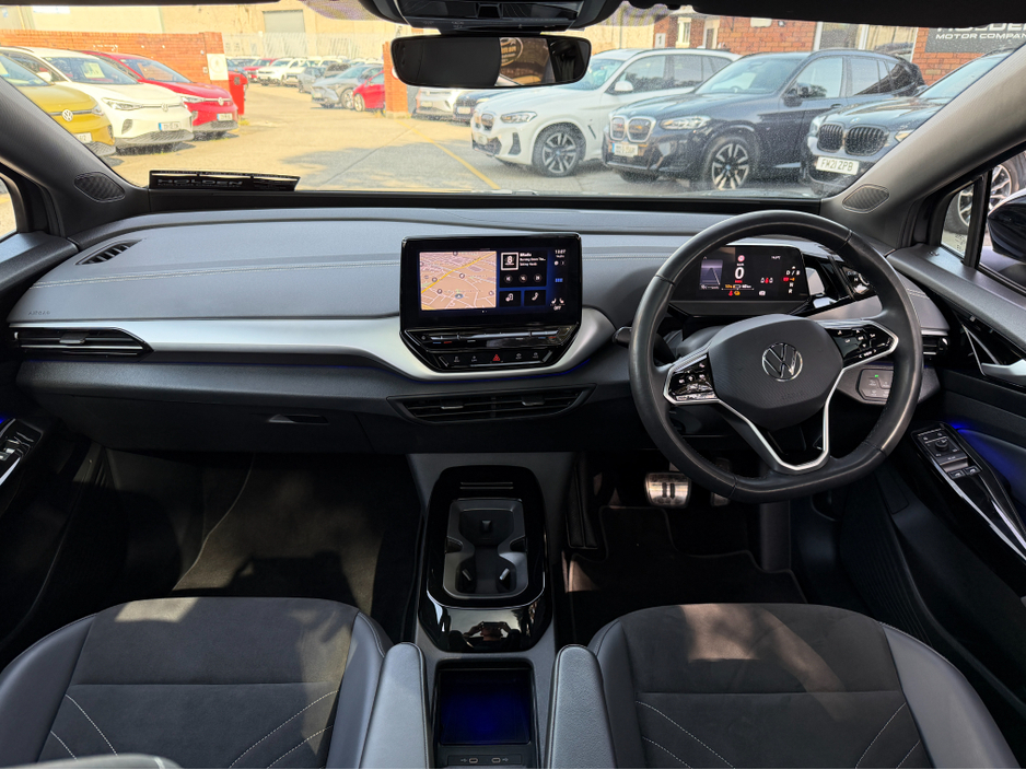 2023 Volkswagen ID.4 - image 24