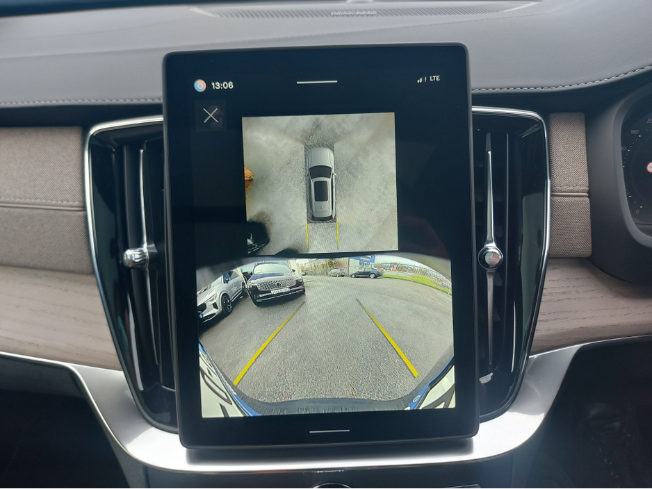 2026 Volvo XC90 T8 PHEV PLUS DARK AWD 5DR €99,950