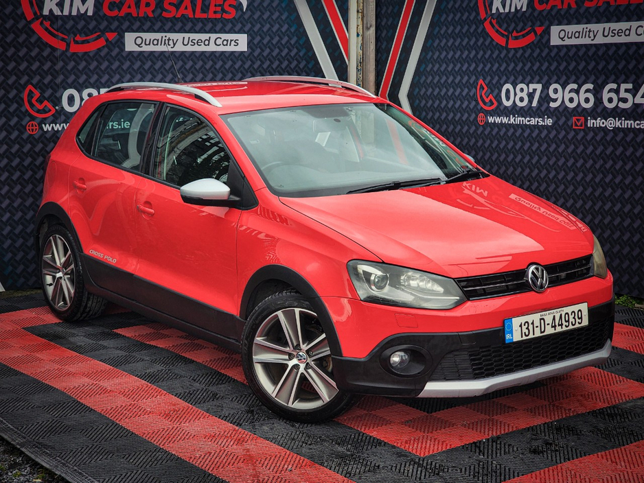 2013 Volkswagen Polo - image 2