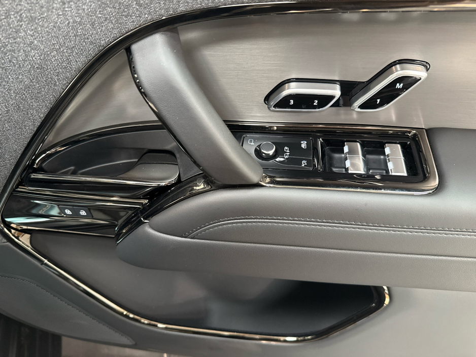 2026 Land Rover Range Rover Sport - image 29