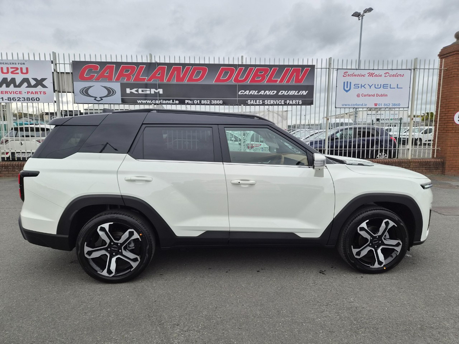 2026 KGM TORRES EVX - image 3