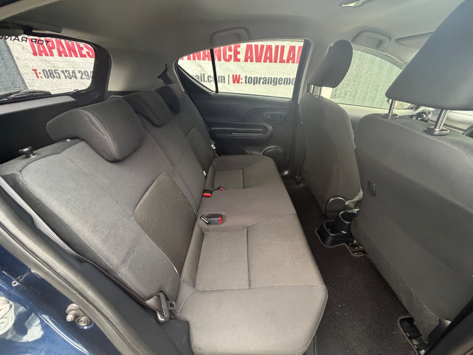 2016 Toyota Aqua - image 7