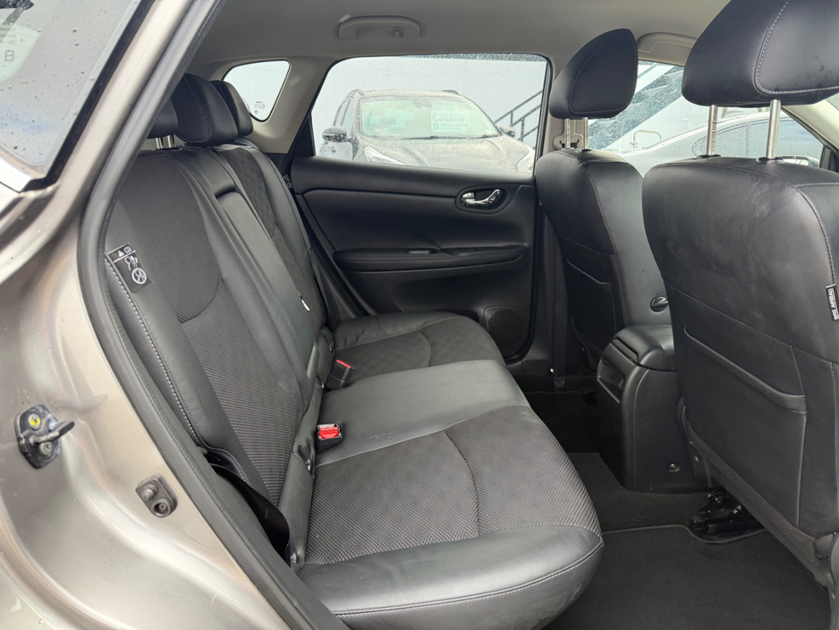 2018 Nissan Pulsar - image 14