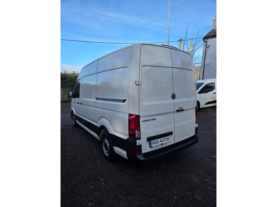 2021 Volkswagen Crafter 35 MWB 140HP MANUAL 6SPEED FWD 5DR €21,000