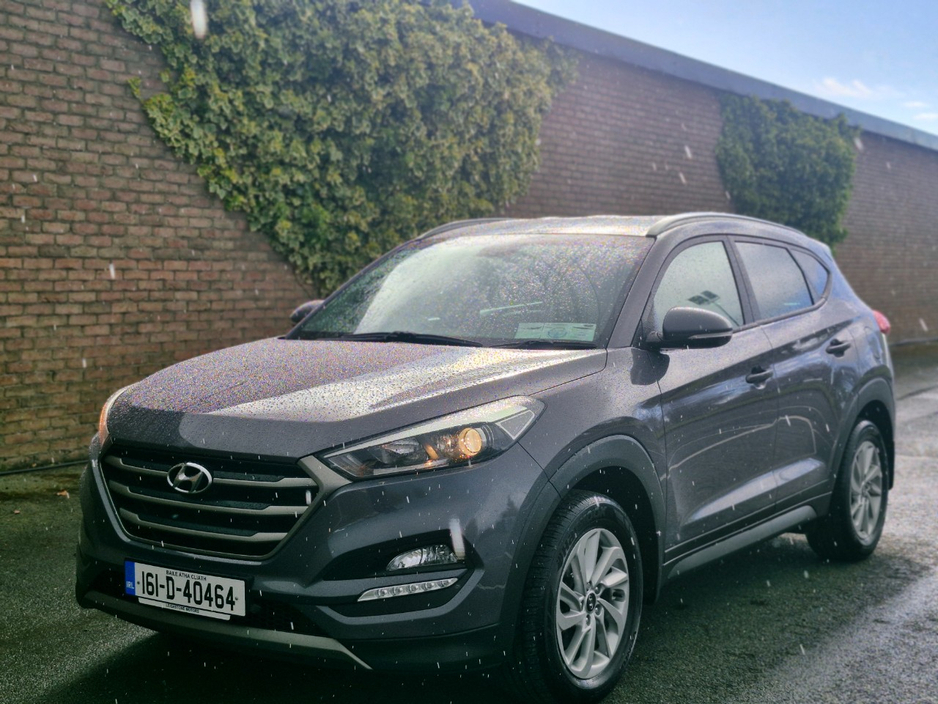 2016 Hyundai Tucson - image 2