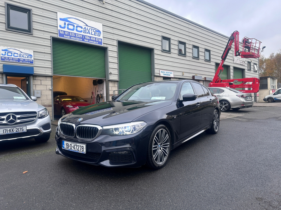 2019 BMW 5 Series - image 3