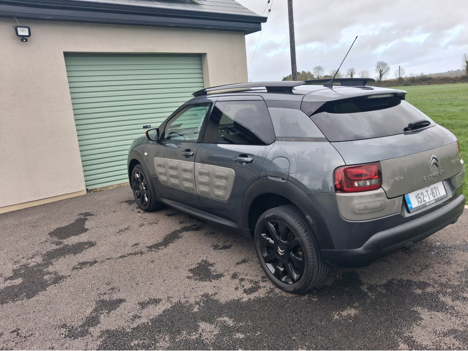 2015 Citroen C4 Cactus BLUE HDI 100 4DR €8,950