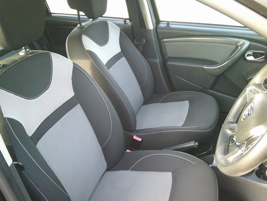 2018 Dacia Duster - image 7