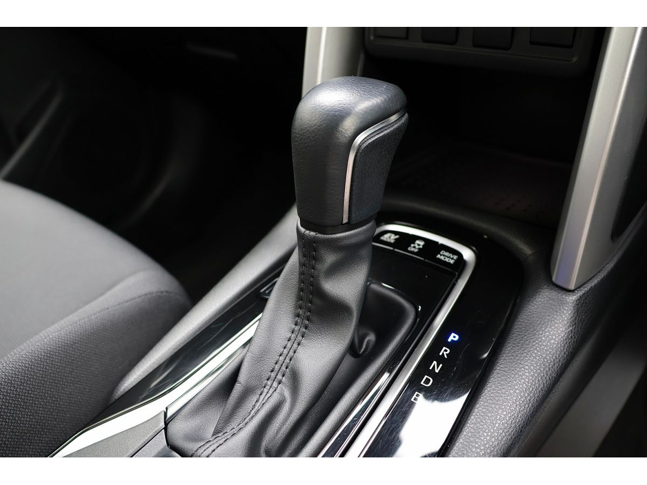 2022 Toyota Corolla - image 13