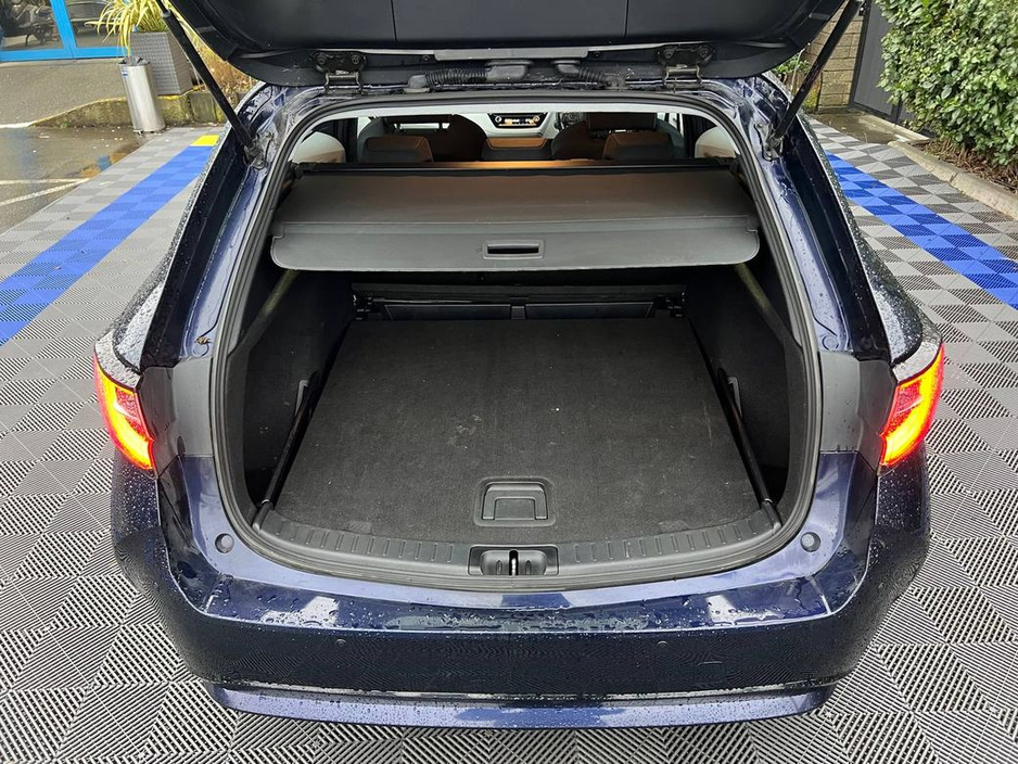 2022 Toyota Corolla SOL ESTATE 1.8 HYBRID // DIAMOND CUT ALLOYS // REVERSE CAMERA // ADAPTIVE CRUISE CONTROL €20,900