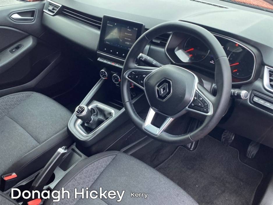 2021 Renault Clio Dynamique TCe 100 €15,900