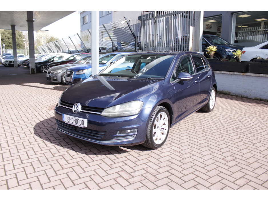 2015 Volkswagen Golf - image 8
