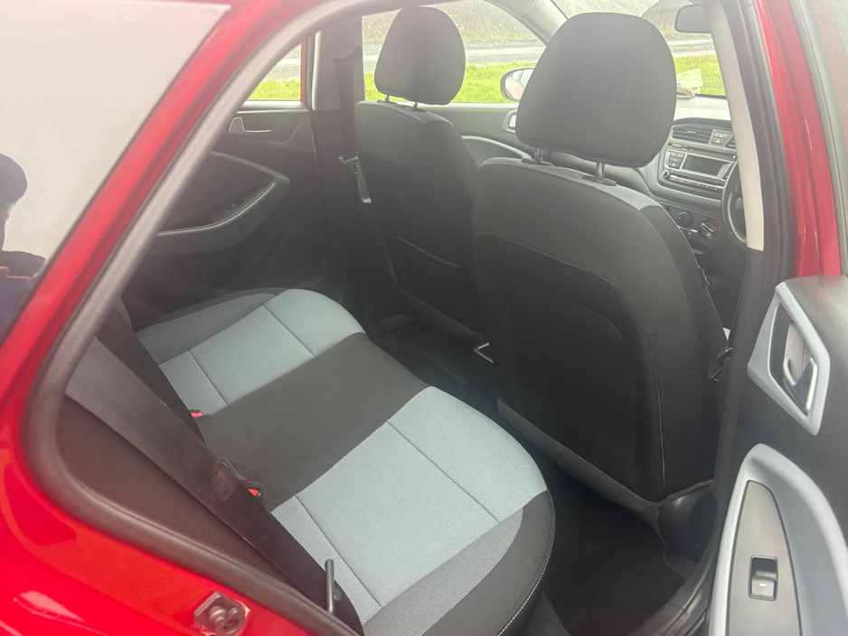 2017 Hyundai i20  €9,500