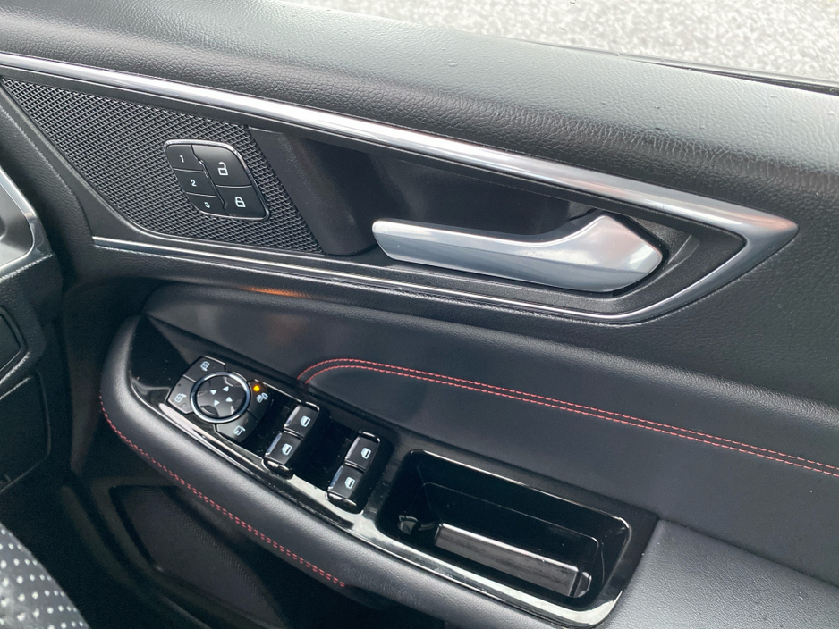 2023 Ford S-Max - image 12