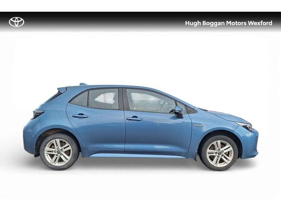 2020 Toyota Corolla - image 3