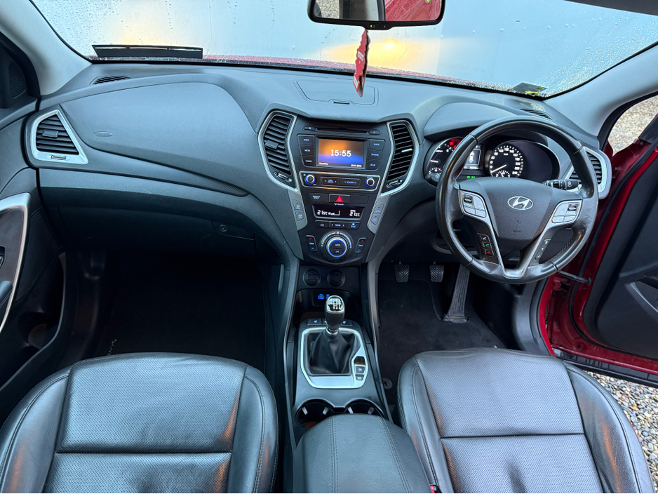 2017 Hyundai Santa Fe 2.2D EXECUTIVE 4WD 5DR €14,950