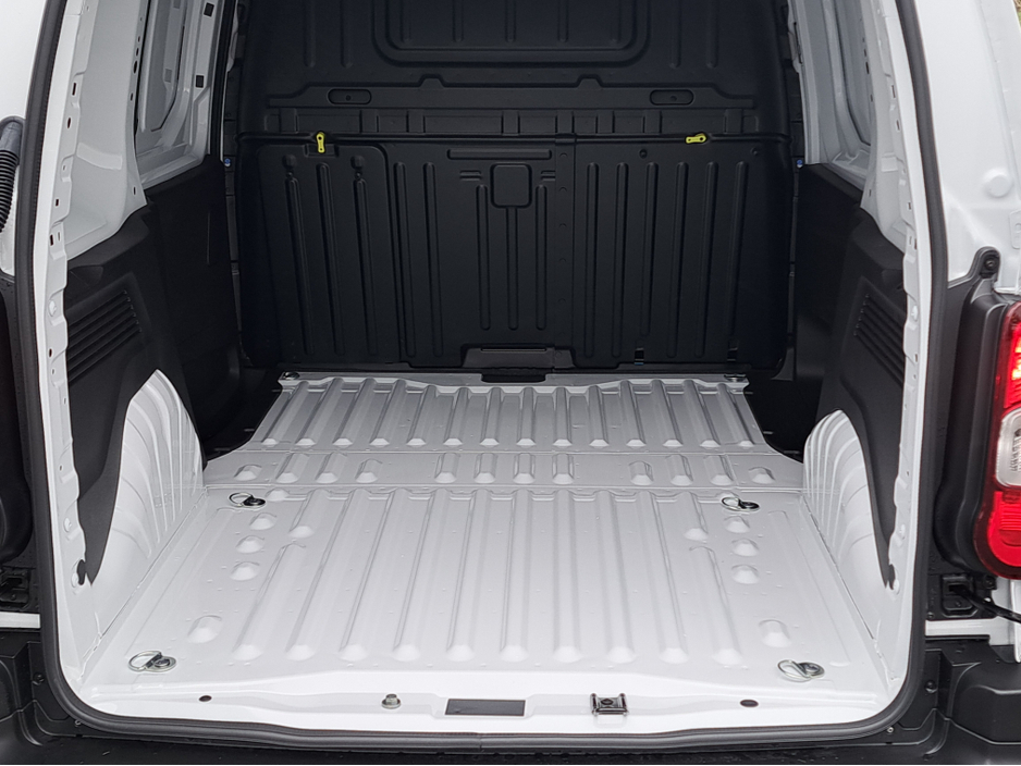 2026 Opel Combo - image 13