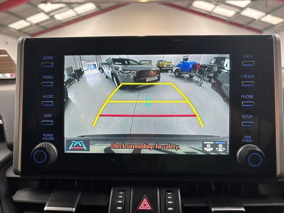 2021 Toyota Rav4 - image 14