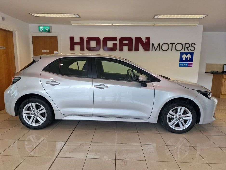 2020 Toyota Corolla Hybrid Luna H/B Automatic €19,950