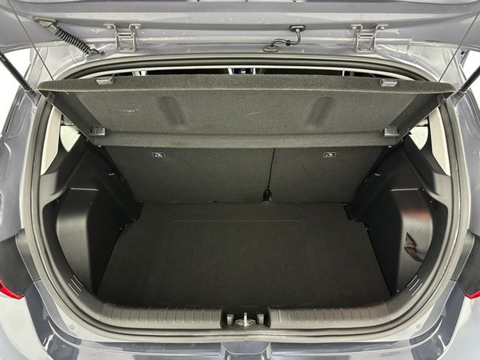 2023 Hyundai i20 - image 22