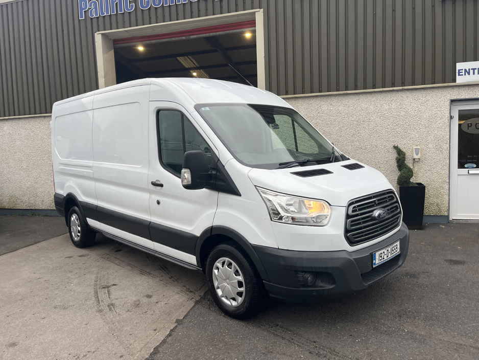 2019 Ford Transit - image 2