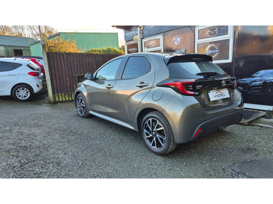 2022 Toyota Yaris 1.5 LUNA SPORT 4DR A €17,500