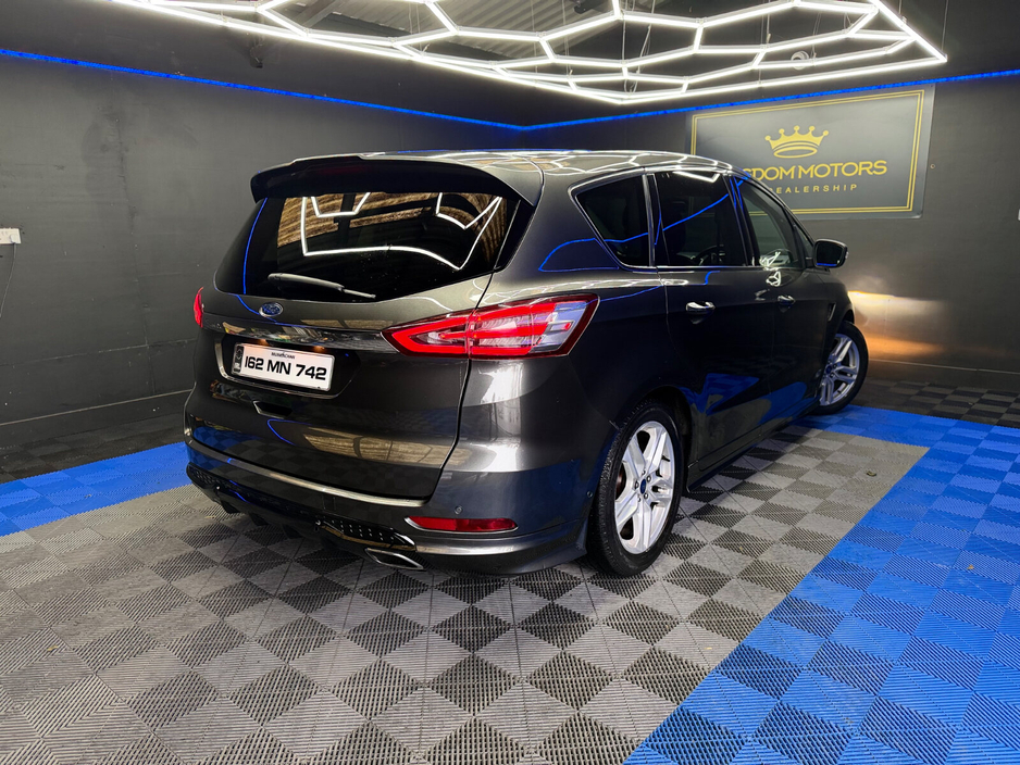 2016 Ford S-Max - image 11