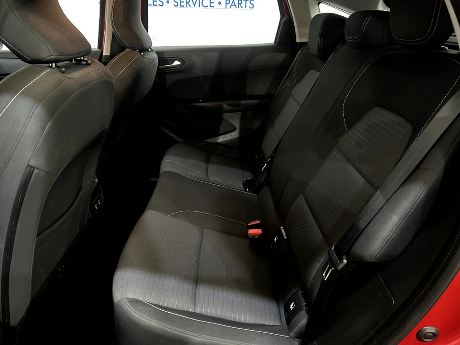 2022 Renault Arkana - image 9