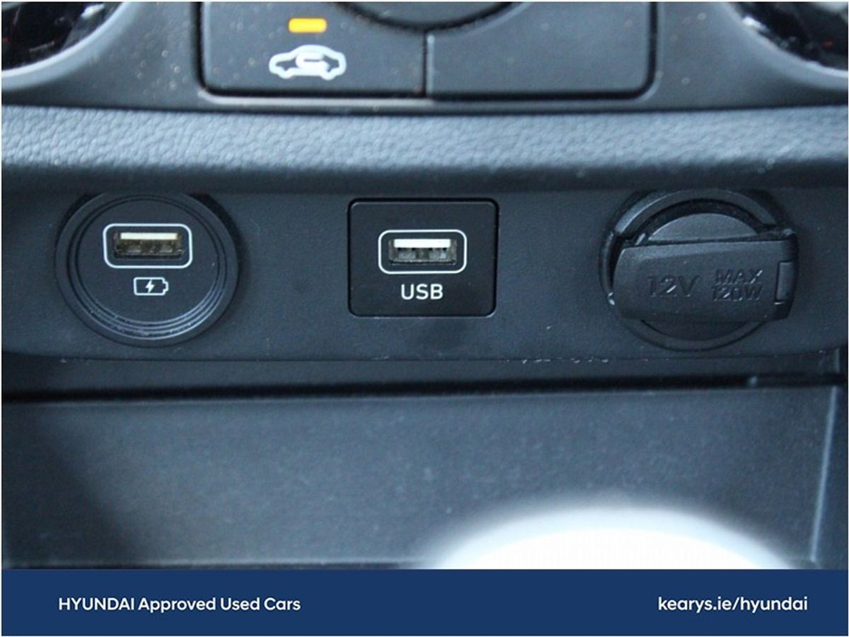 2023 Hyundai i10 - image 14