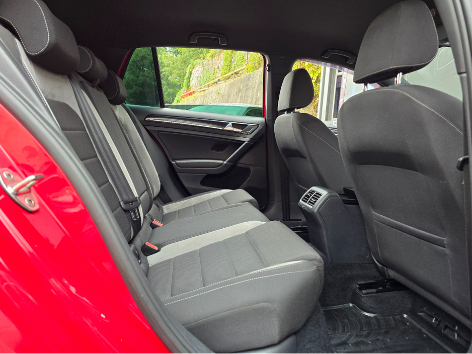 2015 Volkswagen Golf 2.0 TSI R 4X4 300PS 5DR €22,950