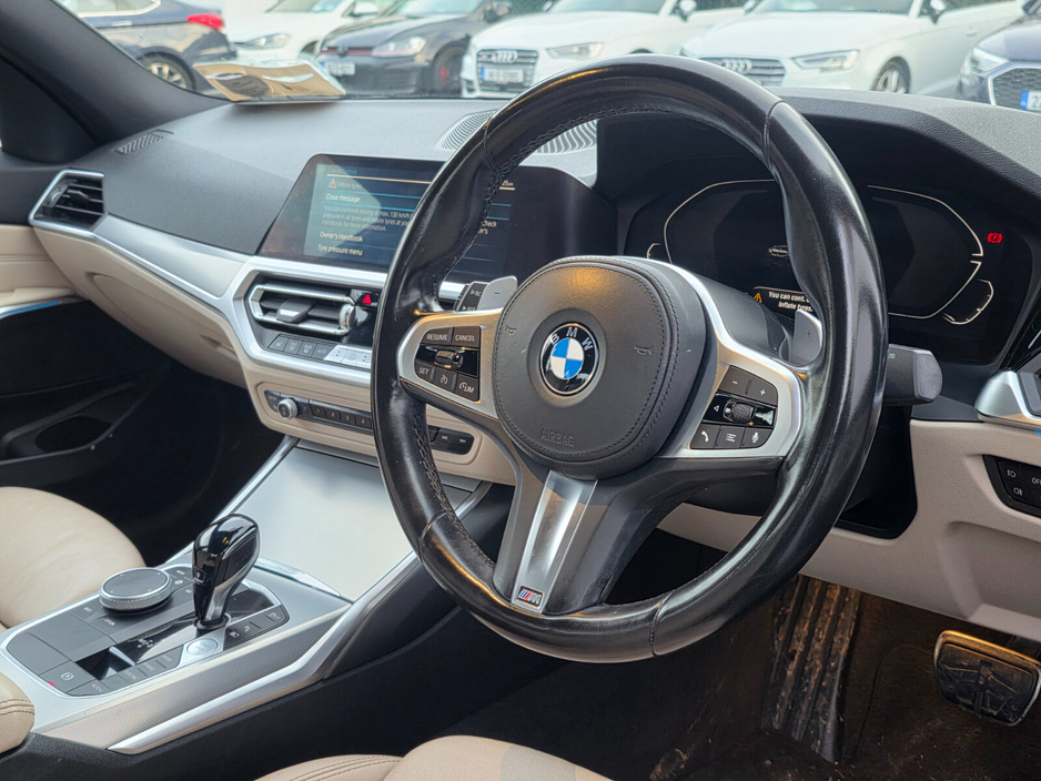 2021 BMW 3 Series - image 14