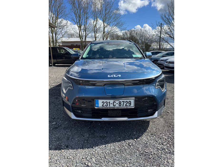 2023 Kia Niro - image 6