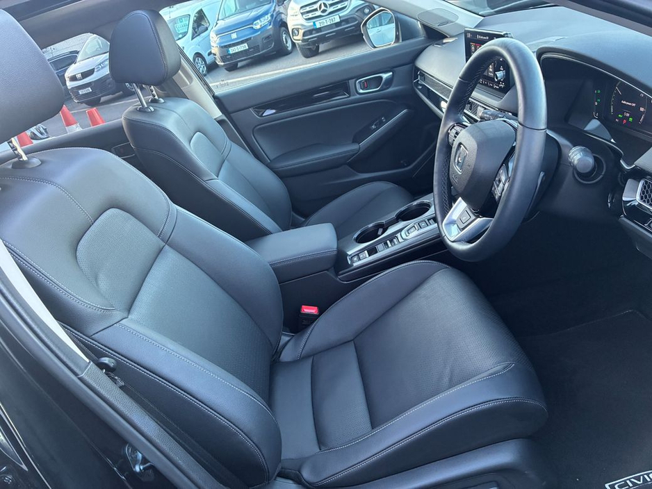 2024 Honda Civic - image 32