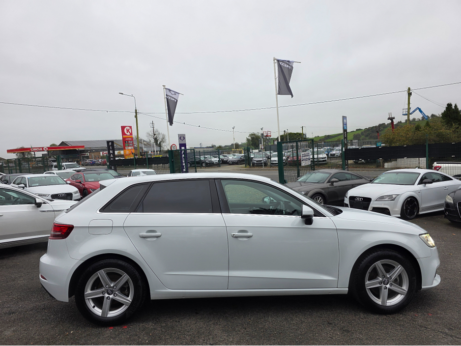 2018 Audi A3 ( 182 REG ) 1.4 TFSI FACE-LIFT- SMARTPHONE INTERFACE- SATNAV -  - NAVIGATION REVERSING CAMERA -BLIND SPOT - PARKING SENSORS €18,950