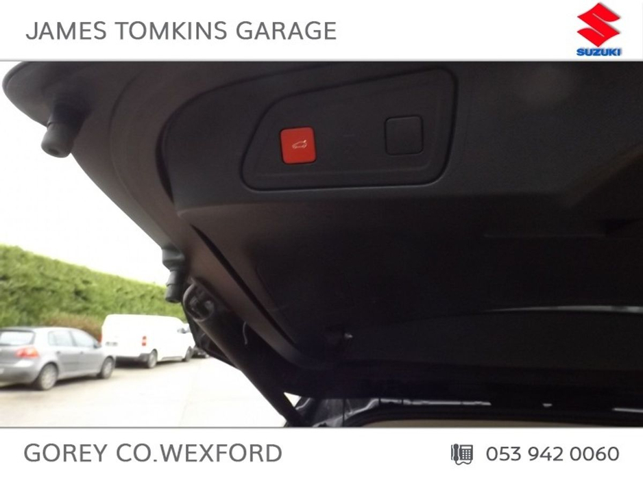 2023 Citroen C5 Aircross C-Series PureTech 130 €27,950