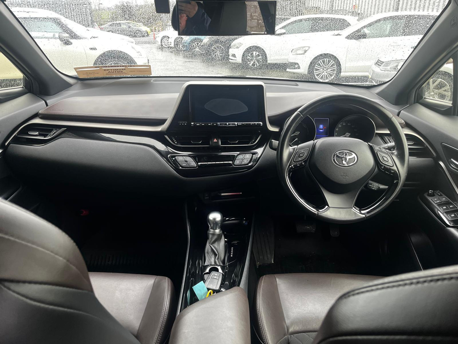 2018 Toyota C-HR Toyota CHR 1,8 self charging hybrid €19,500