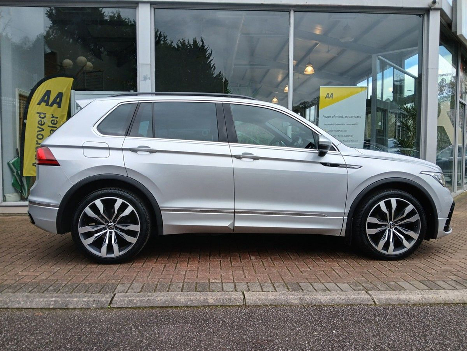2023 Volkswagen Tiguan 2.0 TDI 150HP R-Line, Silver Met, FSH, 1 owner, 72km. €41,500